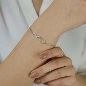 Kalp İçerisinde Sonsuzluk Tasarımlı 925 Ayar Gümüş Kadın Bileklik thumbnail 1