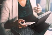 Zagg Slim Book Go 12.9" 3.Nesil İpad Pro Klavyeli Kılıf İngilizce - 5