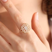 Sarı Altın Baget Yüzük Asimetrik Form thumbnail 2