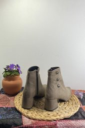 Düğme Detaylı Kadın Topuklu Bot - 10