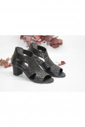 6 CM TOPUK BOYU ÖNÜ AÇIK ARKASI KAPALI ARKADAN FERMUARLI SİYAH GÜNLÜK ABİYE TOPUKLU SANDALET - 2