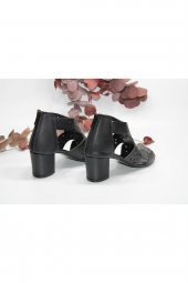 6 CM TOPUK BOYU ÖNÜ AÇIK ARKASI KAPALI ARKADAN FERMUARLI SİYAH GÜNLÜK ABİYE TOPUKLU SANDALET - 4