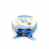 Nin Erkek Bebek Çikolatası Metal Yuvarlak Kutu Mavi Ayıcık Baskılı (80 Adet Napoliten Çikolata) - 2