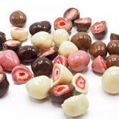 Beyaz Çikolata Kaplı Kurutulmuş Çilek Draje 80g - 10