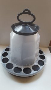 TEKPLAST TAVUK YEMLİĞİ 6 KG & TAVUK SULUĞU 8 LT AYAKLI (KEKLİK, BILDIRCIN VE DİĞER KANATLI HAYVANLAR İÇİN) thumbnail 2