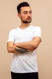 Beyaz Çapa Baskılı Kısa Kollu V Yaka Erkek Tişört 22ETSHVCPA - 4