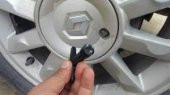 Renault  Megane Clio Scenic Laguna  Jant Kapak  Anahtarı - 3