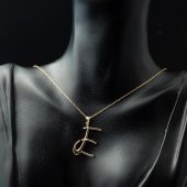 E Harfi 14 Ayar Altın Kolye thumbnail 2