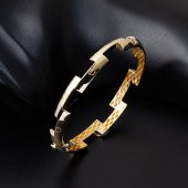 Vidalı 14 Ayar Kelepçe Altın Bilezik thumbnail 3