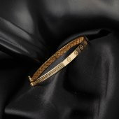 Vidalı Taşsız Altın Kelepçe Bilezik thumbnail 4