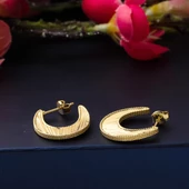 Yarım Ay Trend Altın Küpe thumbnail 4