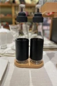 Deri Kılıflı Büyük Boy 3'lü Damlatmaz Ahşap Standlı Cam Yağlık Seti - 750 ml thumbnail 5