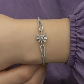 Zirkon Taşlı Güneş Motifli Gümüş Bayan Bileklik - 1