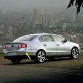 VW Passat B6 Sedan 2006-11 Sağ Arka Tampon Köşe Çıtası Krom 3C5807460A - 1