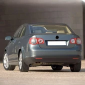 VW Jetta 2006-2011 Arka Tampon Çeki Demir Kapağı 1K5807441A - 2