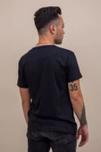 Siyah El Yazısı İmza Baskı Normal Kesim Bisiklet Yaka Erkek T-Shirt 22ETSHEYAZ - 7