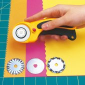 OLFA RTY-2/DX Rotary Yuvarlak Maket Bıçağı (45mm Çaplı Orta Tasarım) - 2