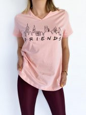 Kadın V Yaka Friends Baskılı Pembe Tshirt - 1