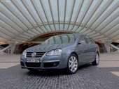 VW Jetta 5 2006-2011 Toz Polen Klima Filtresi Kapağı 1K0819422B - 2