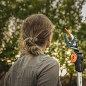 Fiskars PowerGear X UPX86 Yüksek Dal Budama Makası Teleskopik 2400-4100mm - 4