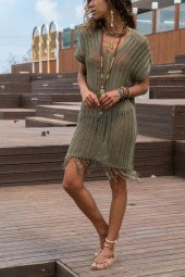 AJURLU ETEĞİ PÜSKÜLLÜ V YAKA TRİKO ELBİSE - 1