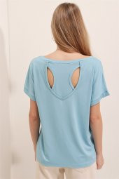 Kadın Bebe Mavi Kayık Yaka Sırt Detaylı Bluz - 2