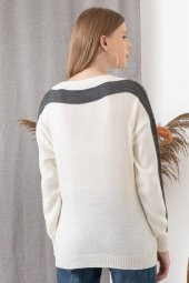 Kadın Beyaz Bisiklet Yaka Kolu Şerit Detaylı Kazak - 4