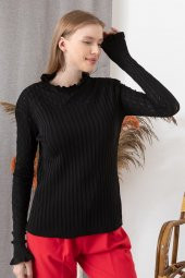 Kadın Siyah Boğaz Detaylı Desenlii Kazak - 1