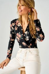 Kadın Çiçek Desenli Kruvaze Yaka Siyah Bluz - 1