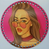 Ahşap Çanta Plakası 7254 Gözlüklü Kız - 1