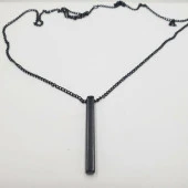 Dikey Model Siyah Renk Kolye - 11