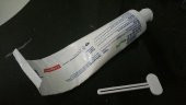 Diş Macunu Sıkacağı Plastik Aparat - 1