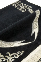 Zülfikar Desenli Ultra Plus Siyah Şönil Seccade 1 thumbnail 2