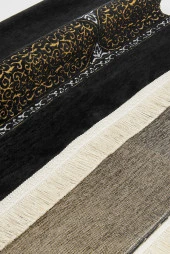 Kabe Örtüsü Düz Modeli Ultra Lüks Siyah Şönil Seccade 8 thumbnail 3