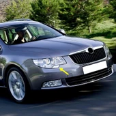 Skoda Superb MK2 2009-2013 Sağ Ön Far Yıkama Kapağı Krom 3T0955110A - 1