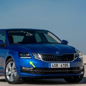 Skoda Octavia 3 Makyajlı 2017-2020 Sağ Ön Far Yıkama Kapağı 5E0955110E - 1