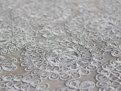 Papatya Kordone Tek Masa Örtüsü Gri thumbnail 4