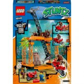 LEGO City 60342 The Shark Attack Stunt Challenge thumbnail 4