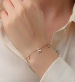 Vaoov 925 Ayar Gümüş Harfli Bileklik thumbnail 1