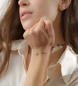 Vaoov 925 Ayar Gümüş Harfli Tektaşlı Bileklik thumbnail 3