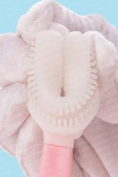 Silikon Bebek Diş Fırçası | Bebek Diş Fırçalama Kaşıma Aparatı 2-6 Yaş | 9 cm - 4