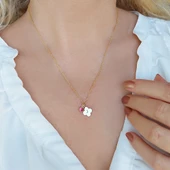 Kadın 925 Ayar Gümüş Kırmızı Taşlı Harfli Yonca Kolye thumbnail 4