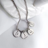925 Ayar Gümüş Venezia Zincirli Dört Plaka Harf ve Tarih Kolye thumbnail 2