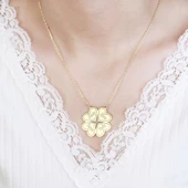 Dört Yapraklı Plaka Kolye thumbnail 1