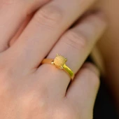 22 Ayar Altın Kumlu Tektaş Modeli Yüzük thumbnail 2