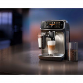 Philips EP5447/90 Tam Otomatik Kahve ve Espresso Makinesi thumbnail 2