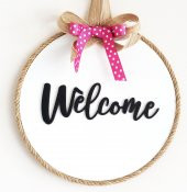 Welcome Yazılı Kurdeleli Ahşap Beyaz Kapı Süsü thumbnail 1