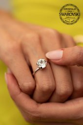 Swarovski Taşlı Tektaş Model Gümüş Crystal Yüzük - 1