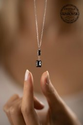Swarovski Taşlı Çubuk ve Baget Model Gümüş Crystal Kolye thumbnail 4