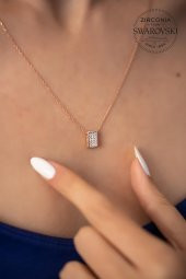 Swarovski Taşlı Dikdörtgen Model Gümüş Rose Zirconia Kolye - 1